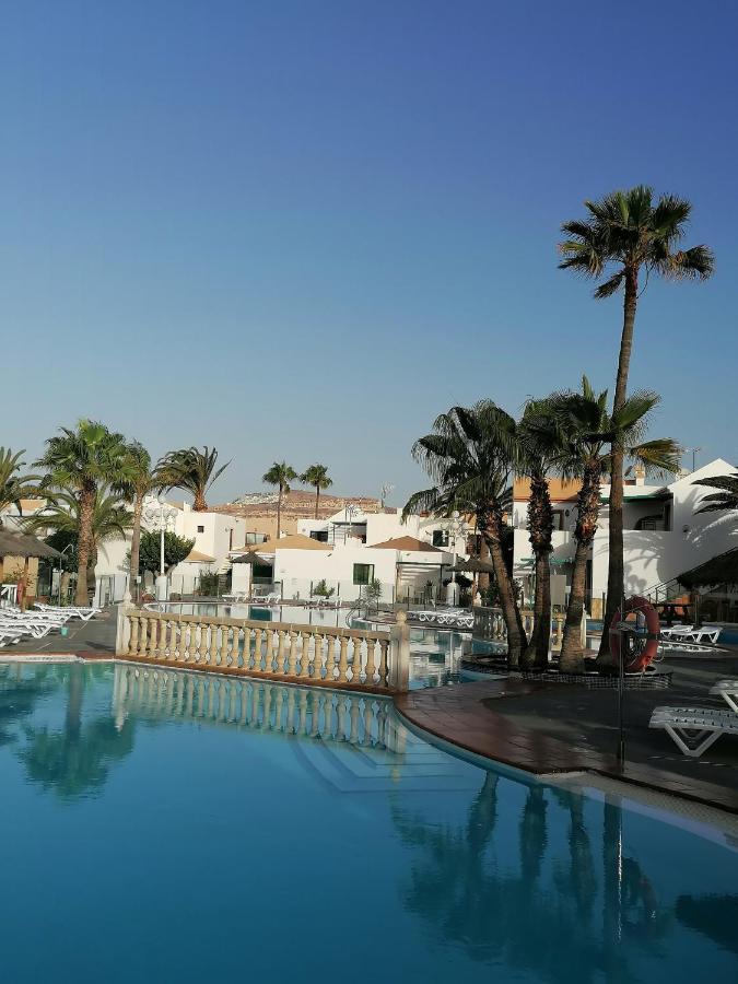 Castillo Holiday Apartment- Puerta Del Sol 245 カレタ・デ・フステ エクステリア 写真